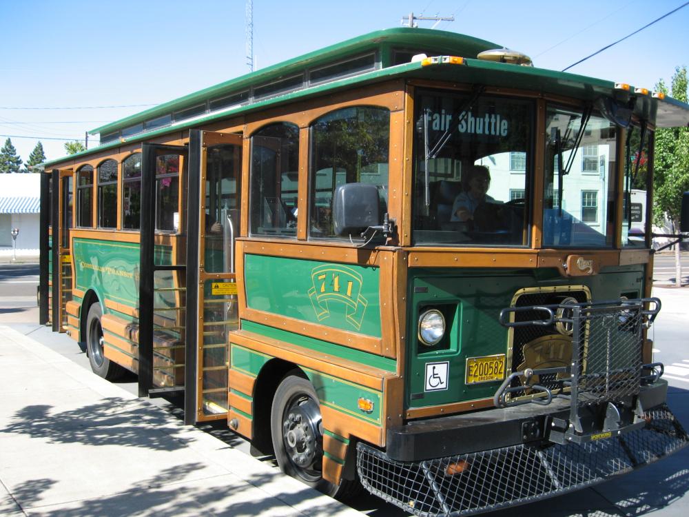 Holiday Trolley in Downtown Corvallis | Corvallis Oregon